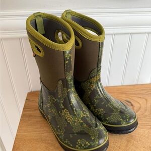Kids Green Camouflage Bogs Rain Boots
